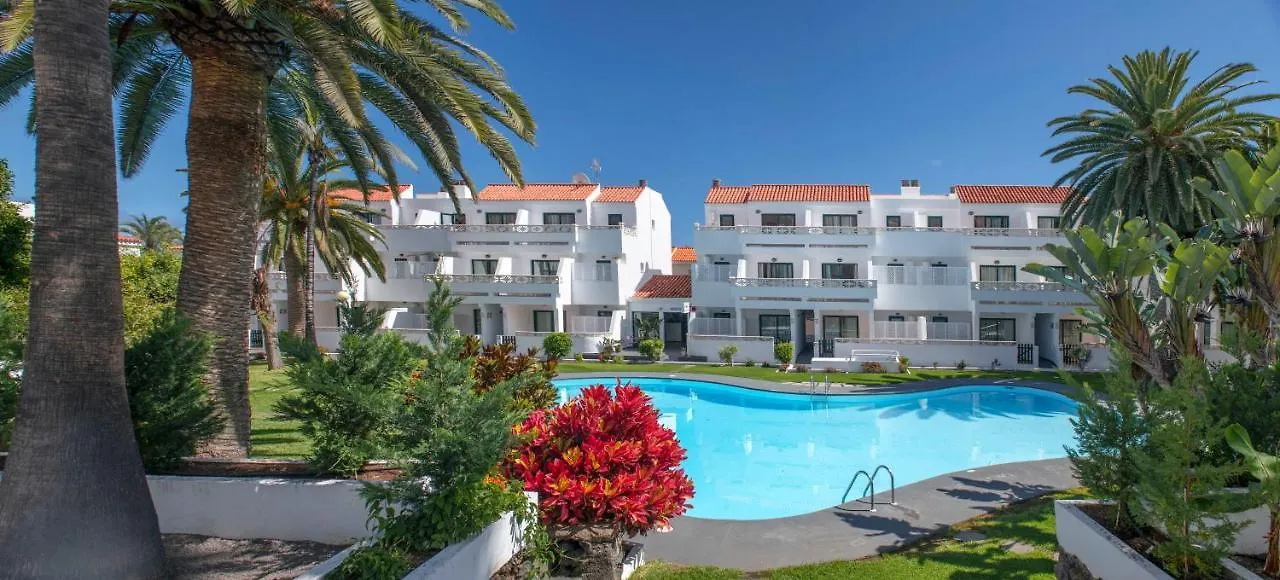 Apartamentos Los Rosales location