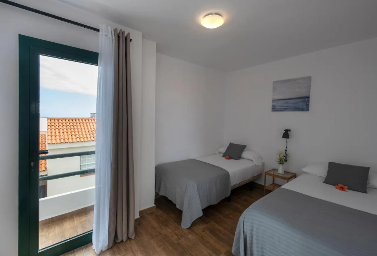 Apartamentos Los Rosales Los Cancajos 2*,
