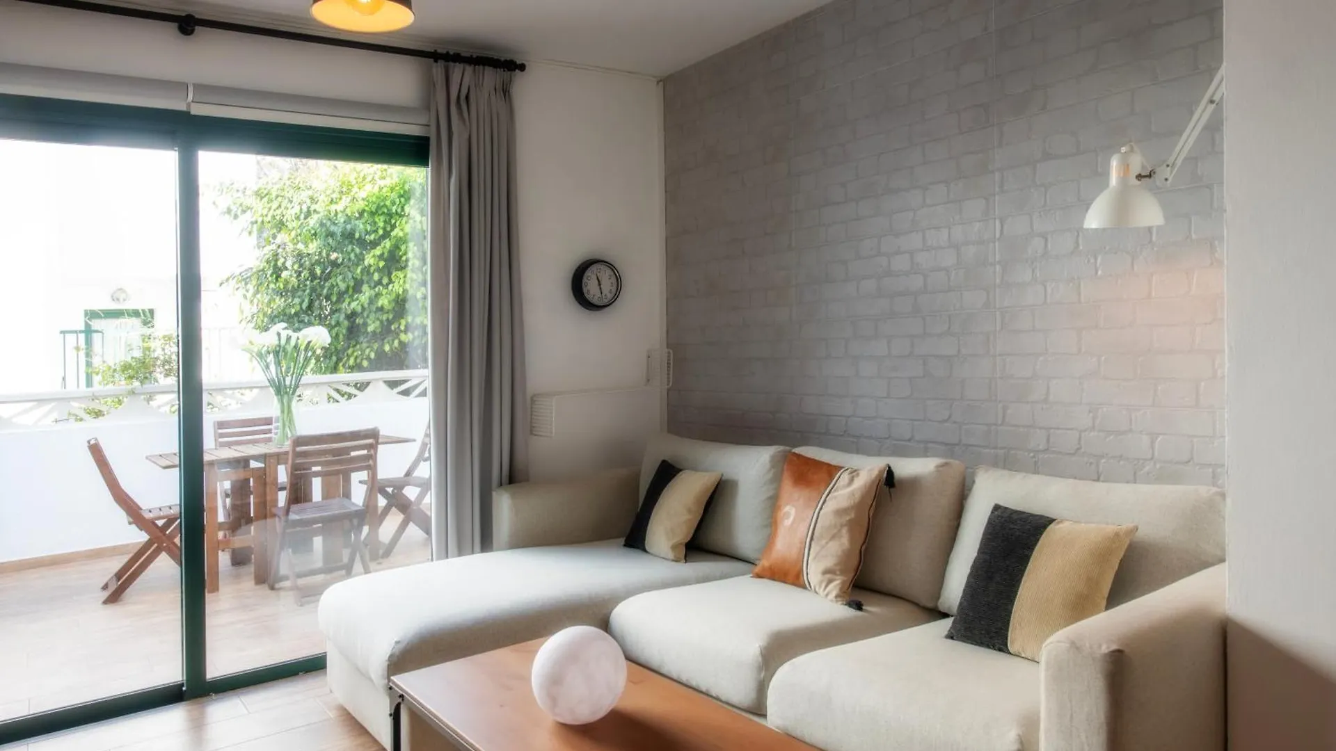 Apartamentos Los Rosales Los Cancajos Spain