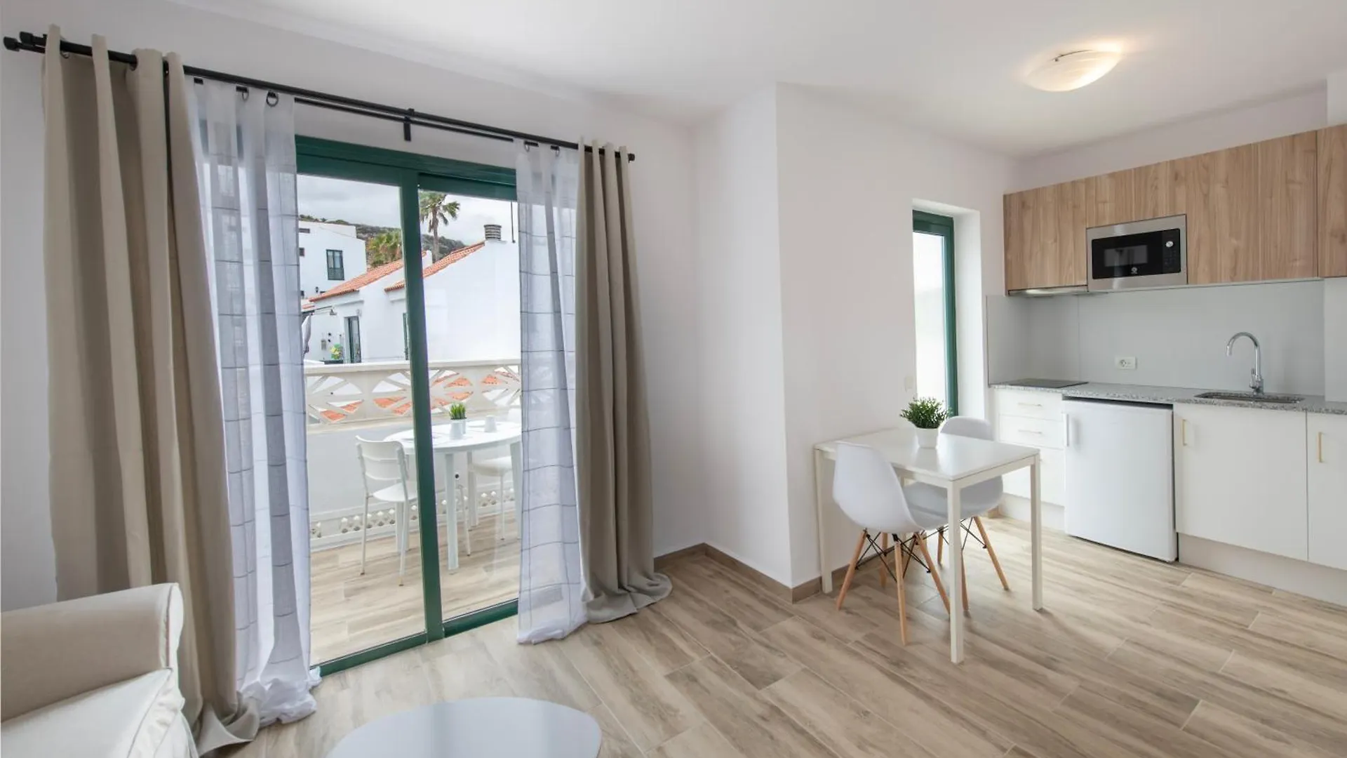 Apartamentos Los Rosales Los Cancajos Aparthotel