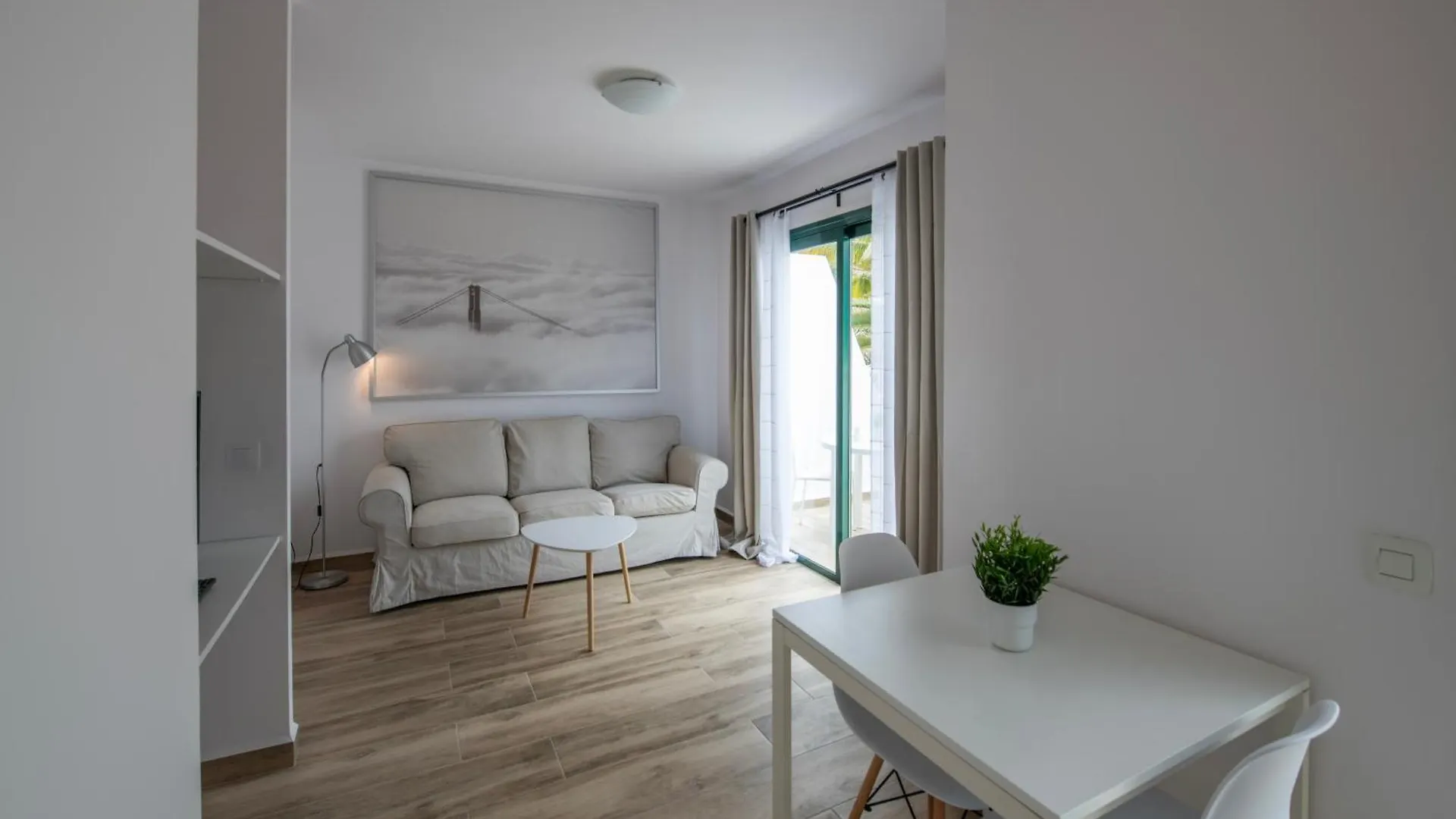 Apartamentos Los Rosales Los Cancajos